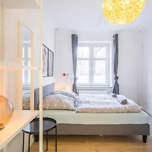  Apartment Spacious 2 Bedroom Close To Stadtpark Deutschland
